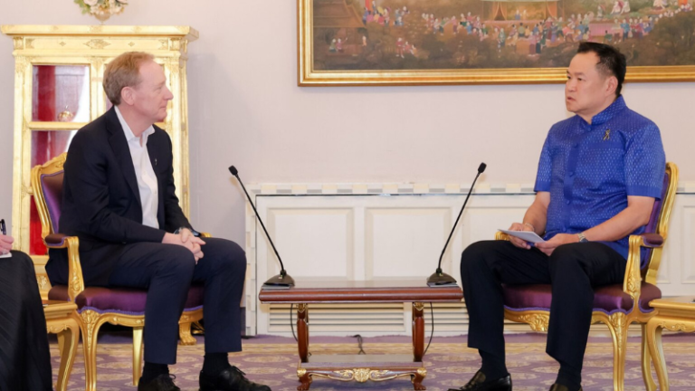 Microsoft VIce Chair Brad Smith with Thai Prime Minister Anutin Charnvirakul in Bangkok on Tuesday.