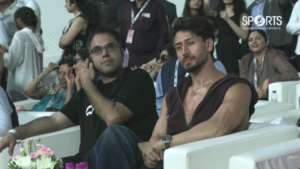 PuchAI Cofounder Siddharth Bhatia with Tiger Shroff.png
