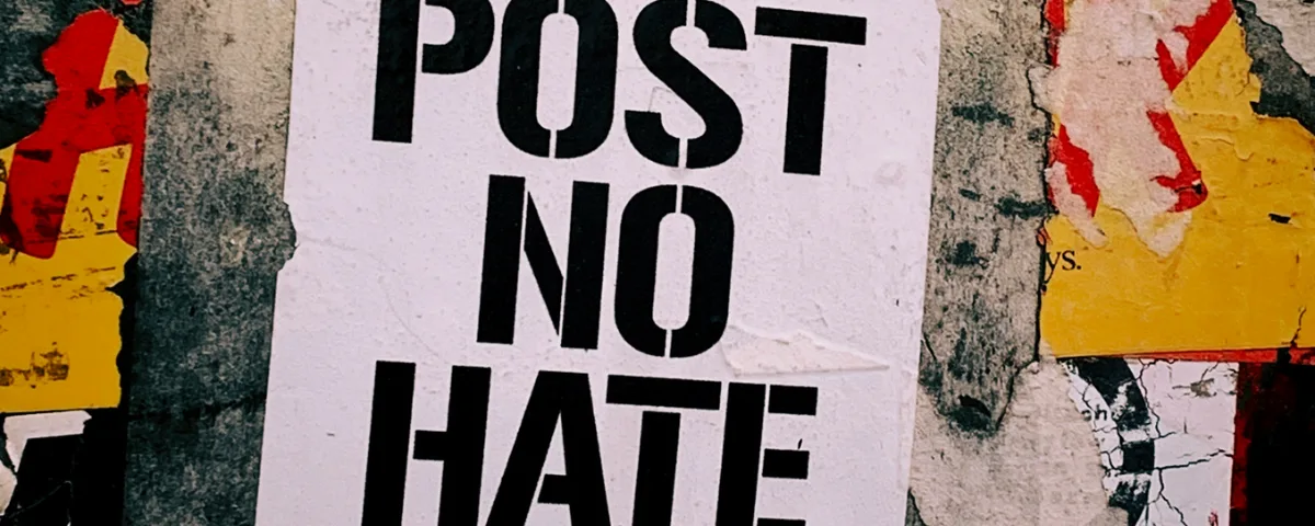 A Picture of a wall graffiti with Post No Hate written. pic credit: Jon Tyson on Unsplash