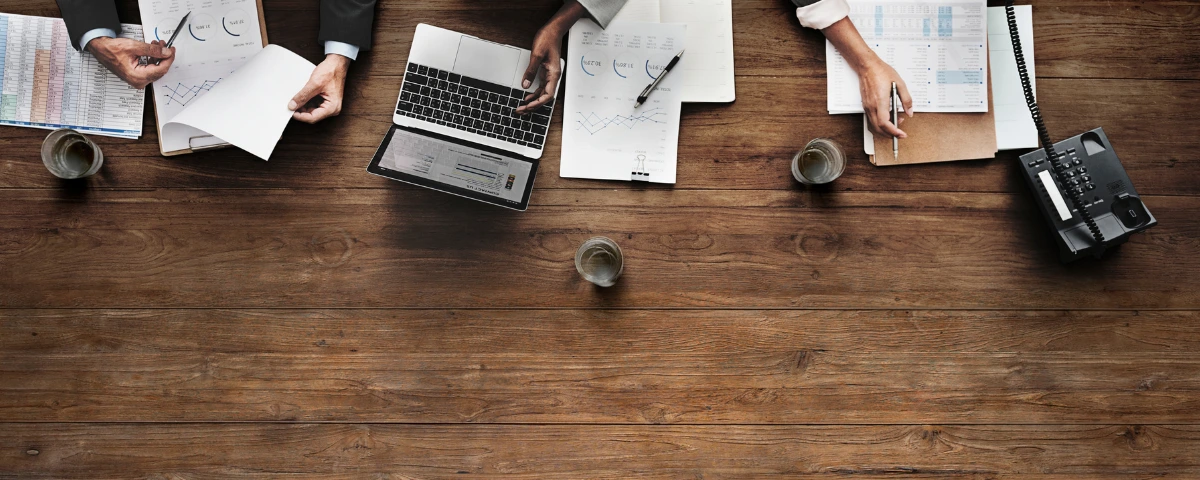 Representational image of workplace collaboration. Google's AI & Economy ATLAS study found workplace AI is primarily used to assist with specific tasks rather than fully automate them.