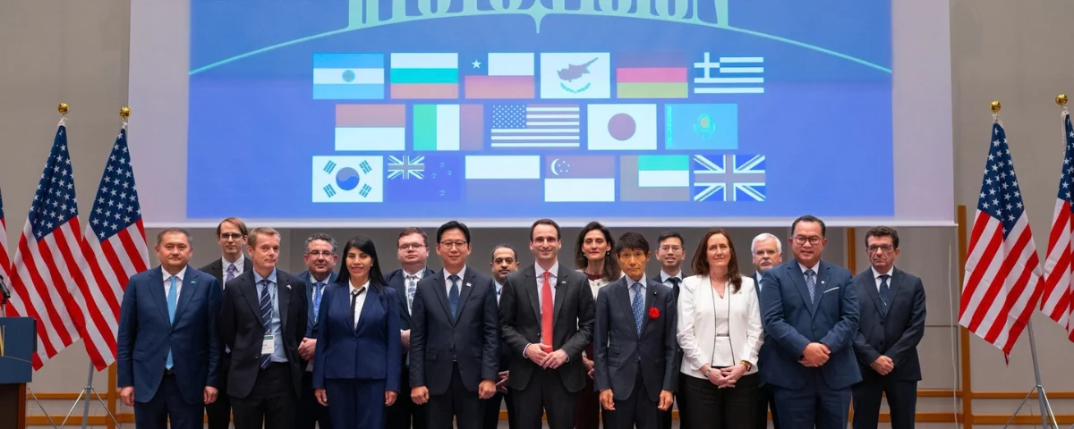 Representatives from 17 countries at the Kyoto Vision for a Golden Age of Science meeting in Kyoto